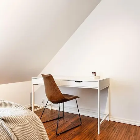 Large Seafront Penthouse With Four Bedrooms! *