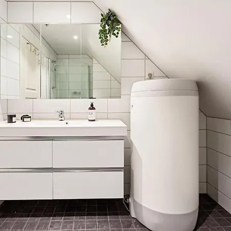 Апартаменты Large Seafront Penthouse With Four Bedrooms! *