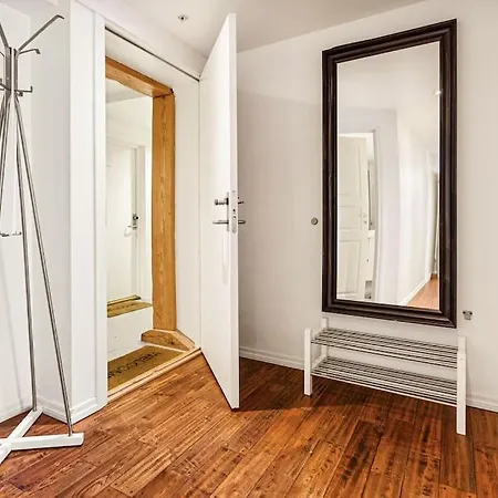 Апартаменты Large Seafront Penthouse With Four Bedrooms!