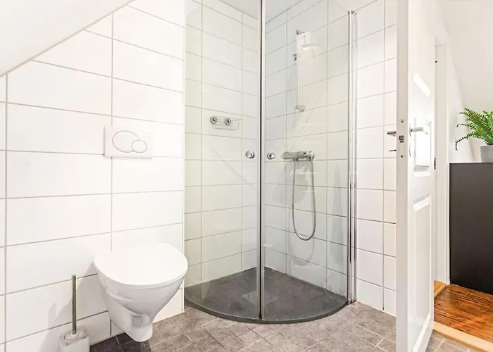 Large Seafront Penthouse With Four Bedrooms! *