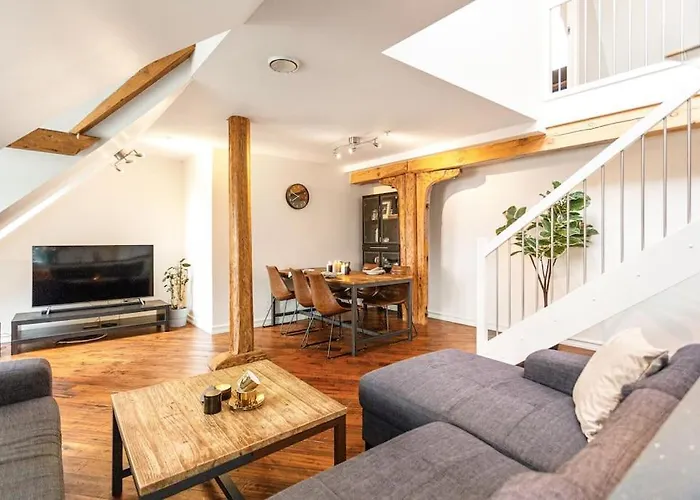 Leilighet Large Seafront Penthouse With Four Bedrooms!