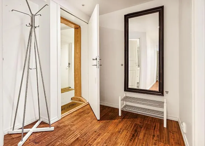 Leilighet Large Seafront Penthouse With Four Bedrooms!